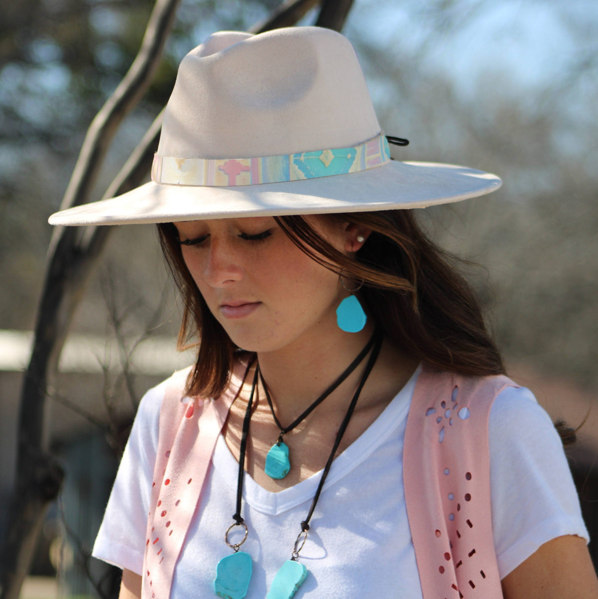 Genuine Leather Necklace with Howlite Stone