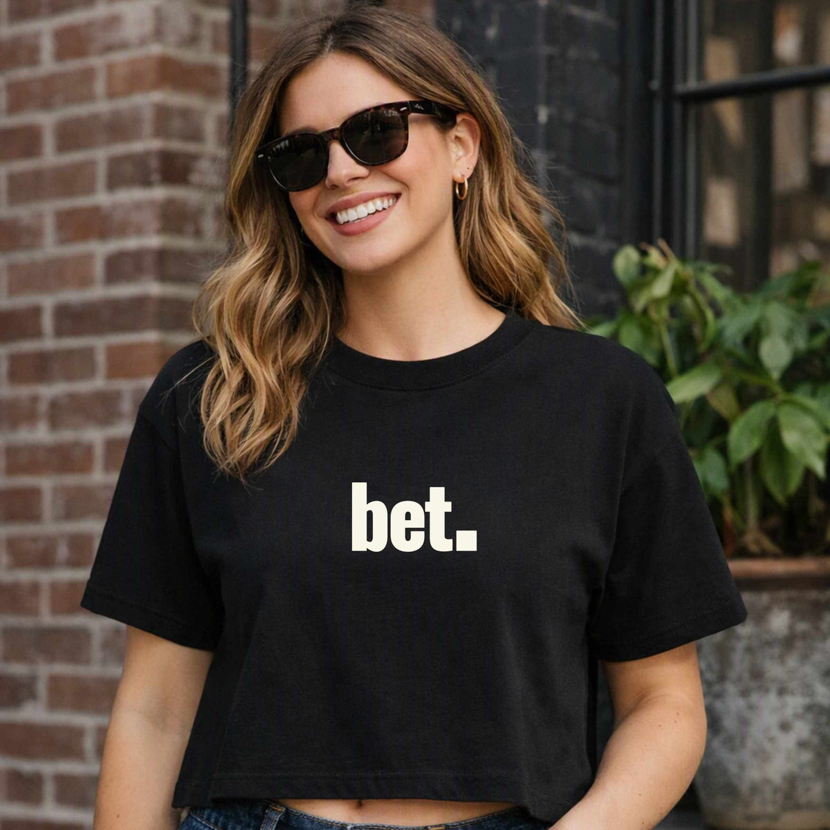 bet. Boxy Tee | Minimal Text Graphic, White Cropped T-Shirt