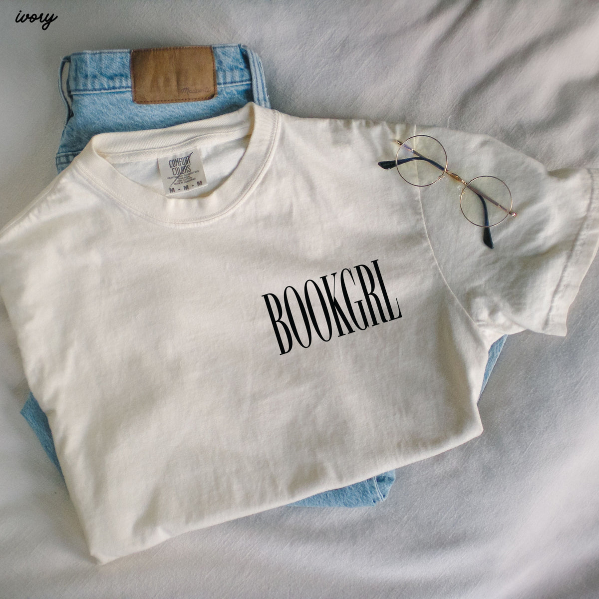 Bookgrl Graphic Tee