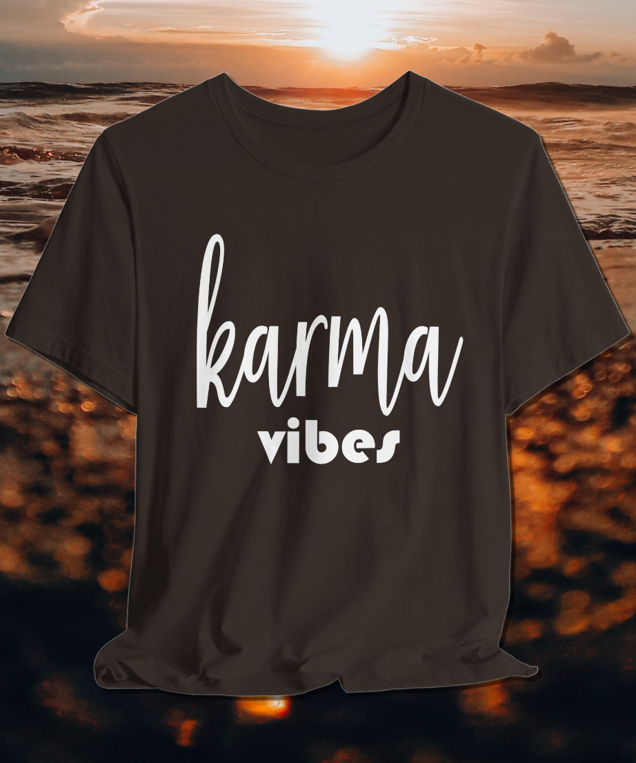 karma vibes T-shirt